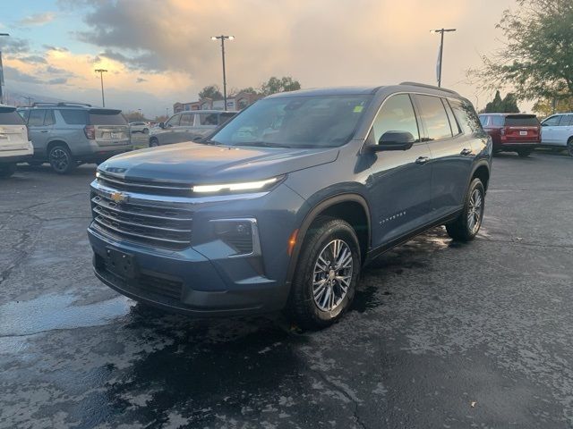 2024 Chevrolet Traverse FWD LT