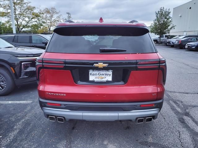 2024 Chevrolet Traverse FWD LT