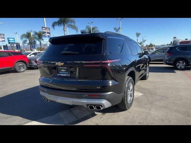 2024 Chevrolet Traverse FWD LT