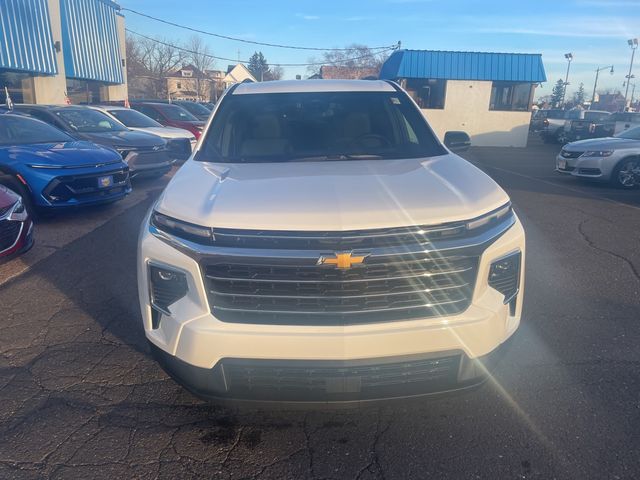 2024 Chevrolet Traverse AWD LT