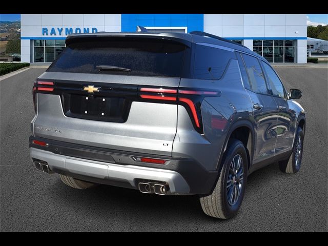 2024 Chevrolet Traverse FWD LT