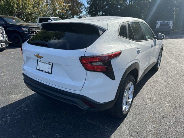 2024 Chevrolet Trax LS