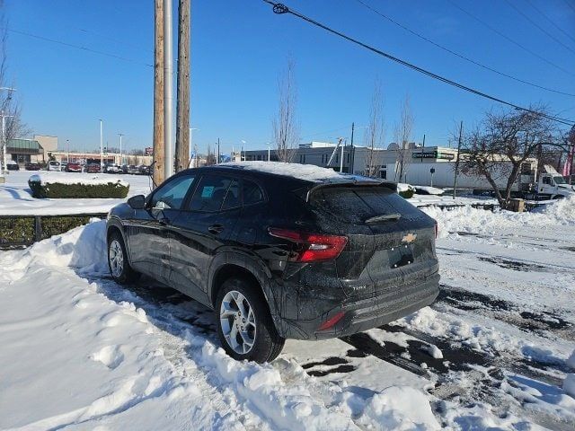 2024 Chevrolet Trax LS