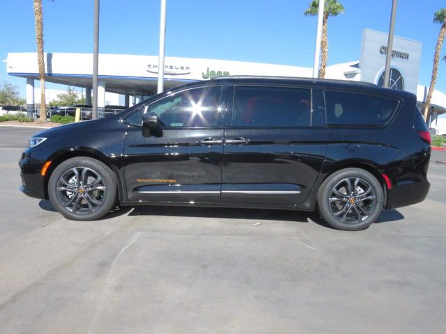 2024 Chrysler Pacifica Touring-L