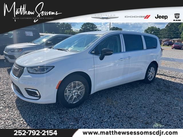 2024 Chrysler Pacifica Touring-L