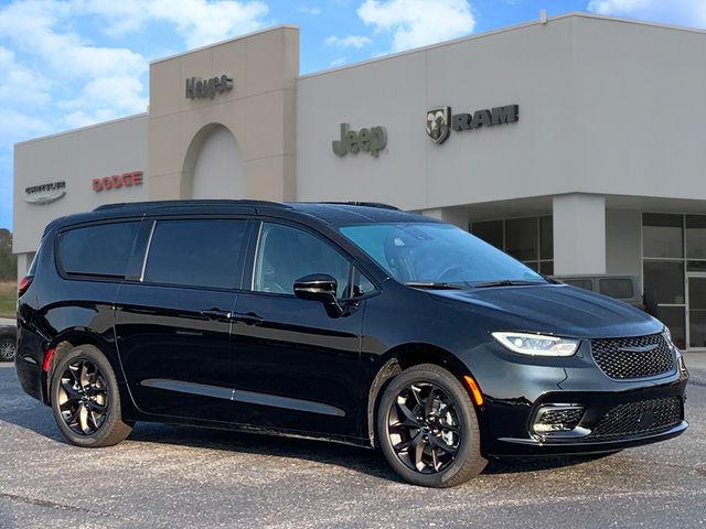 2024 Chrysler Pacifica Touring-L