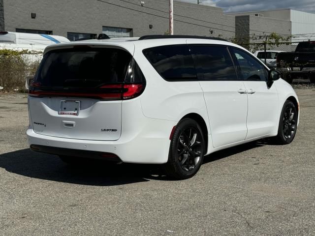 2024 Chrysler Pacifica Limited