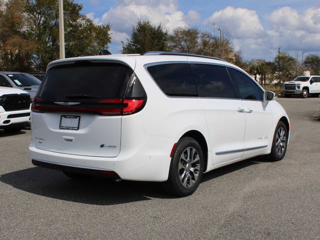 2024 Chrysler Pacifica Hybrid Pinnacle