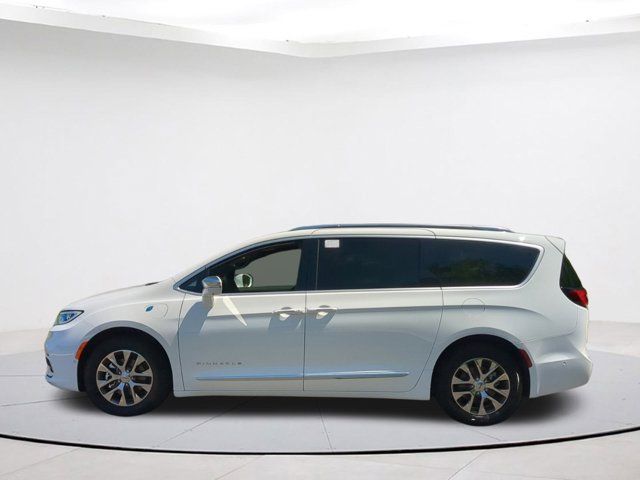 2024 Chrysler Pacifica Hybrid Pinnacle