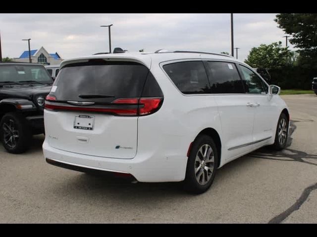 2024 Chrysler Pacifica Hybrid Pinnacle