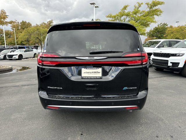 2024 Chrysler Pacifica Hybrid Pinnacle