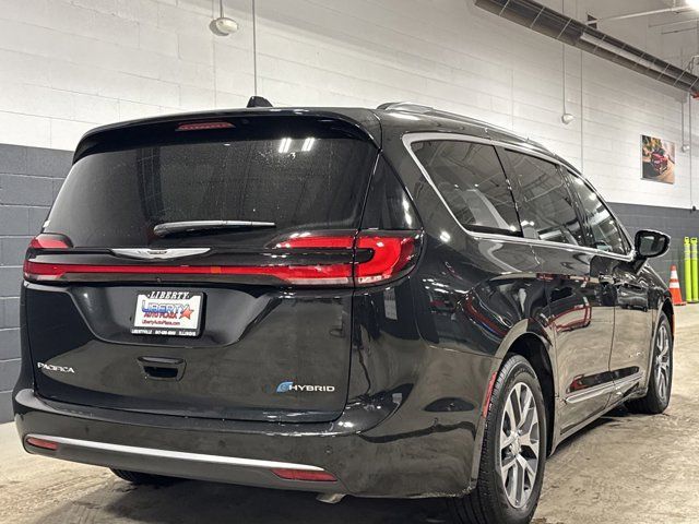 2024 Chrysler Pacifica Hybrid Pinnacle