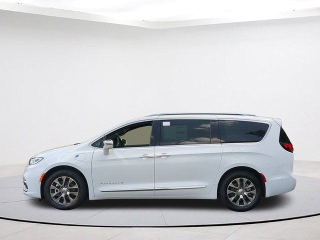 2024 Chrysler Pacifica Hybrid Pinnacle