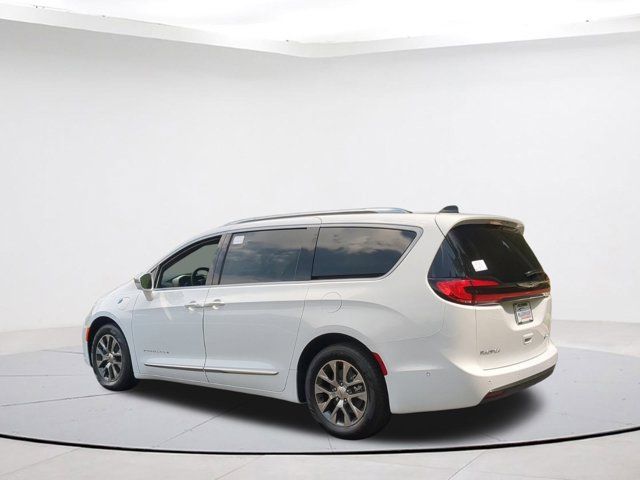 2024 Chrysler Pacifica Hybrid Pinnacle