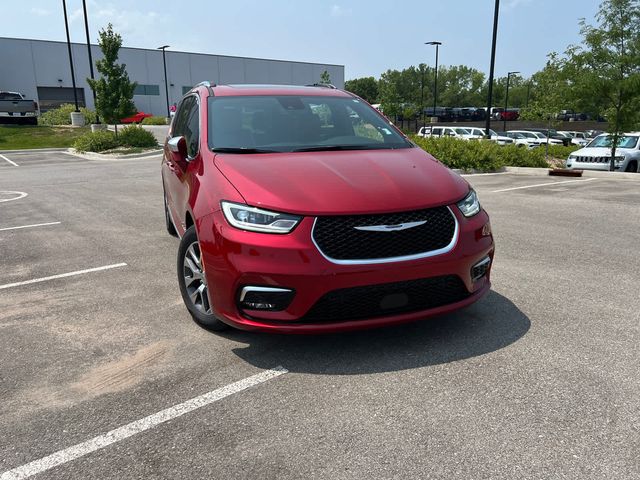 2024 Chrysler Pacifica Hybrid Pinnacle