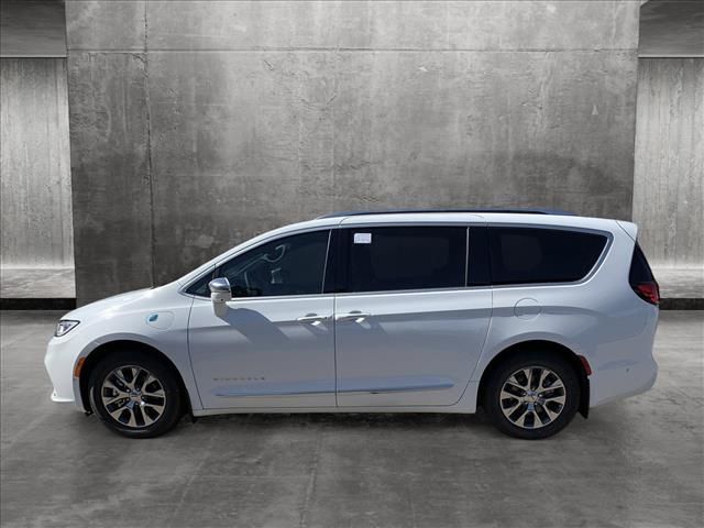 2024 Chrysler Pacifica Hybrid Pinnacle