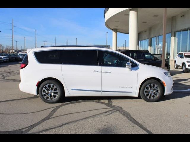 2024 Chrysler Pacifica Hybrid Pinnacle