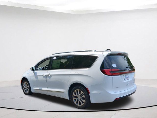 2024 Chrysler Pacifica Hybrid Pinnacle