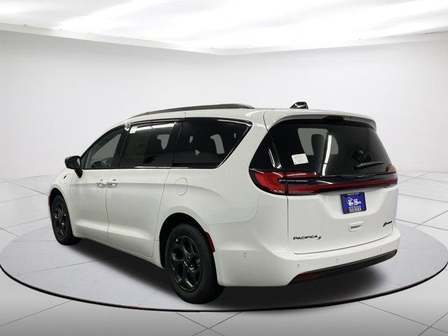 2024 Chrysler Pacifica Hybrid Premium S Appearance Pkg