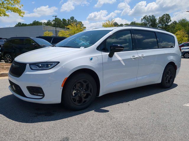 2024 Chrysler Pacifica Hybrid Premium S Appearance Pkg