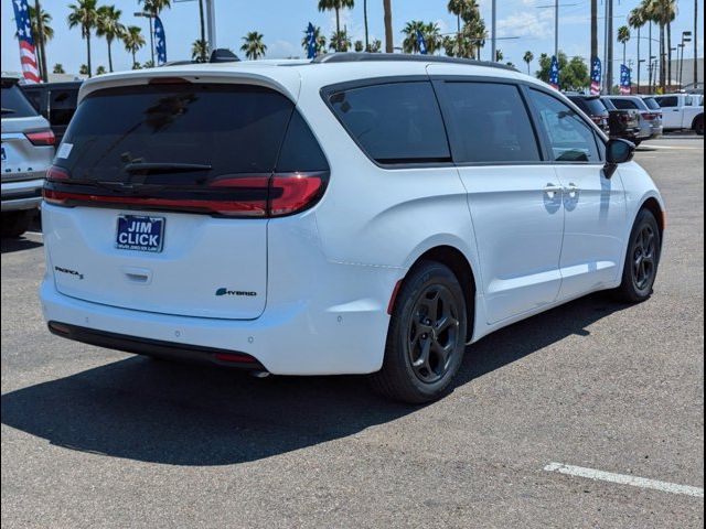 2024 Chrysler Pacifica Hybrid Premium S Appearance Pkg