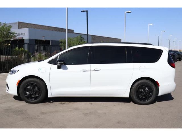 2024 Chrysler Pacifica Hybrid Premium S Appearance Pkg