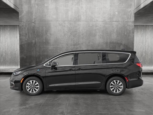 2024 Chrysler Pacifica Hybrid Road Tripper