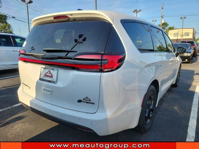 2024 Chrysler Pacifica Hybrid S Appearance Pkg