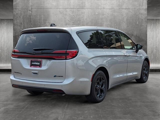 2024 Chrysler Pacifica Hybrid S Appearance Pkg