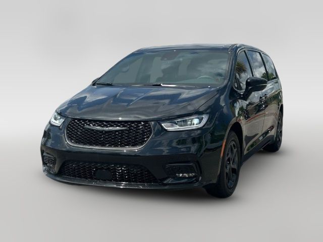 2024 Chrysler Pacifica Hybrid S Appearance Pkg