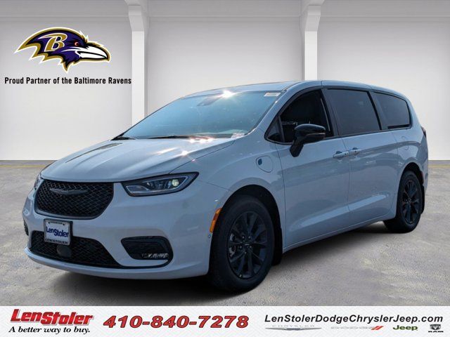 2024 Chrysler Pacifica Hybrid S Appearance Pkg