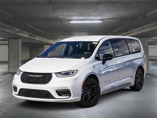 2024 Chrysler Pacifica Hybrid S Appearance Pkg