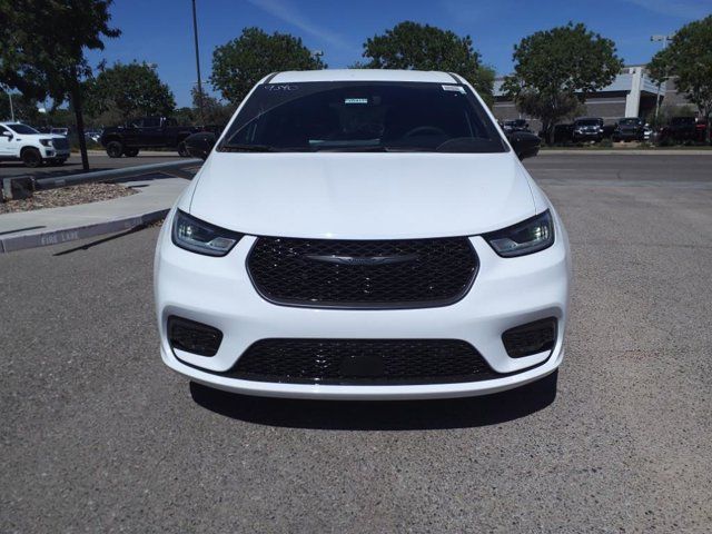 2024 Chrysler Pacifica Hybrid S Appearance Pkg