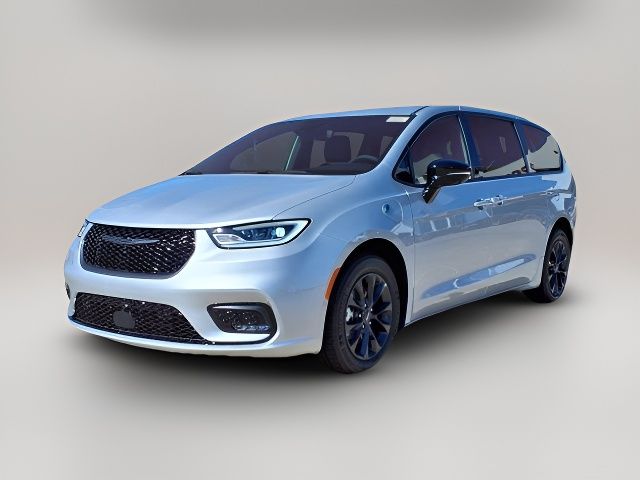 2024 Chrysler Pacifica Hybrid S Appearance Pkg