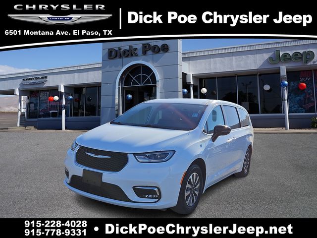 2024 Chrysler Pacifica Hybrid Select