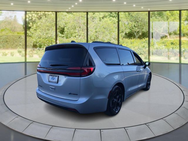 2024 Chrysler Pacifica Hybrid Premium S Appearance Pkg