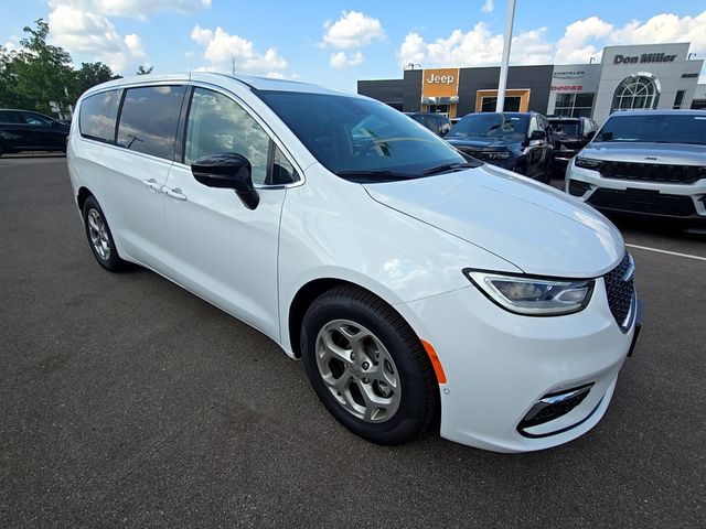 2024 Chrysler Pacifica Limited