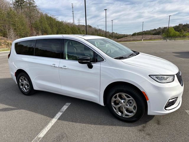 2024 Chrysler Pacifica Limited