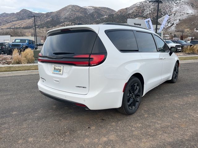 2024 Chrysler Pacifica Limited