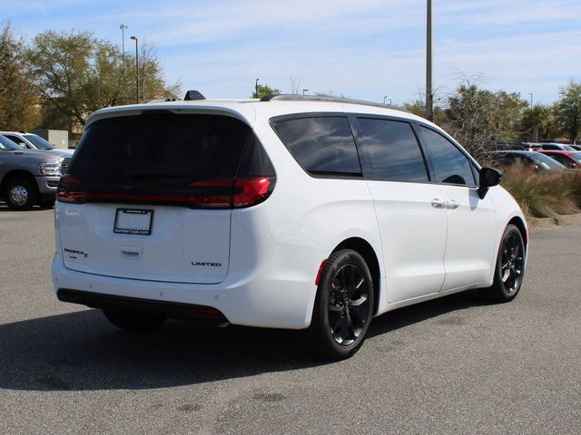 2024 Chrysler Pacifica Limited