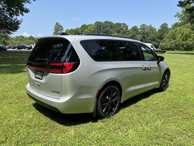 2024 Chrysler Pacifica Limited