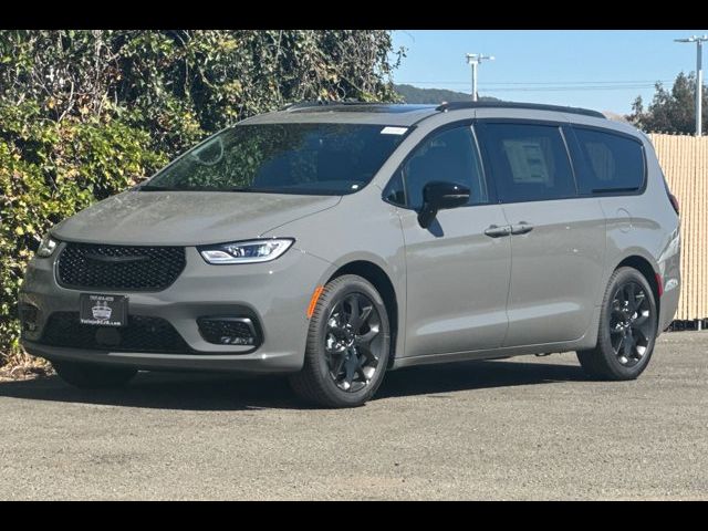 2024 Chrysler Pacifica Limited