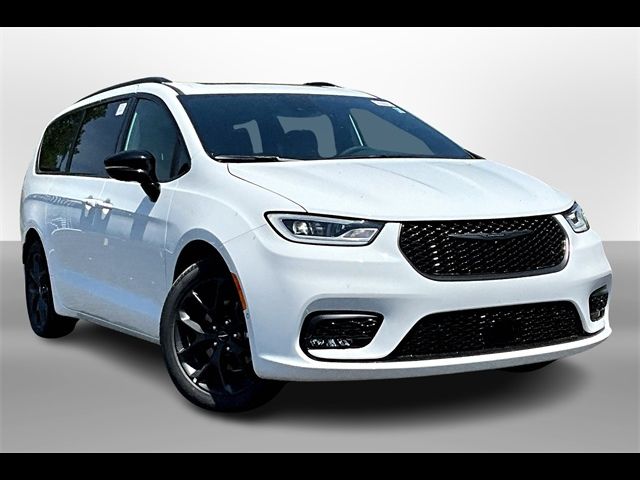 2024 Chrysler Pacifica Limited