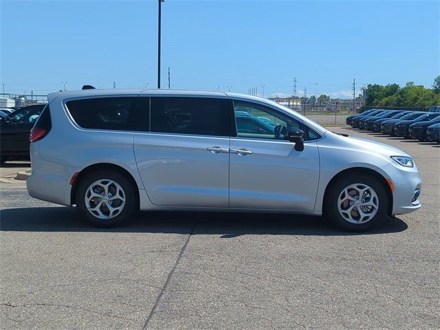 2024 Chrysler Pacifica Limited