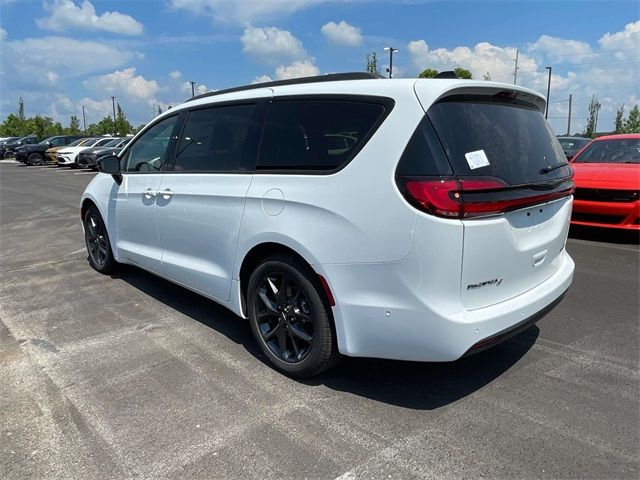 2024 Chrysler Pacifica Limited