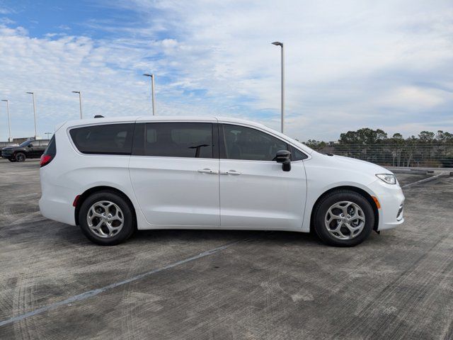 2024 Chrysler Pacifica Limited