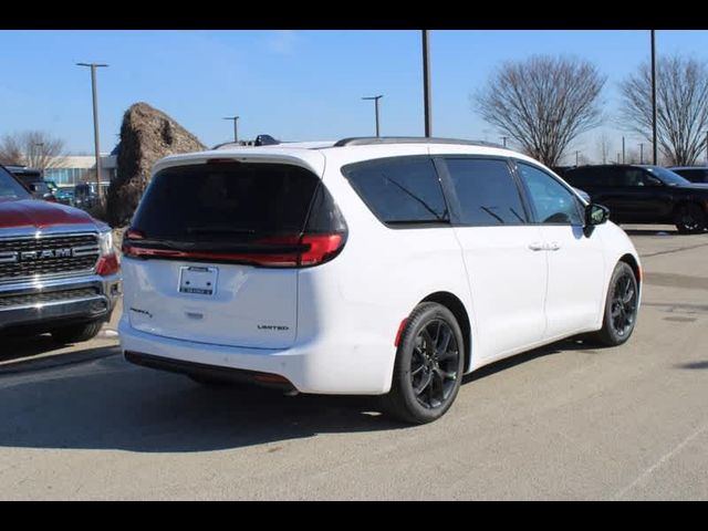 2024 Chrysler Pacifica Limited