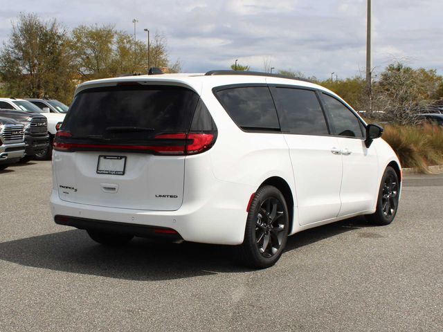 2024 Chrysler Pacifica Limited