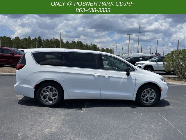 2024 Chrysler Pacifica Limited