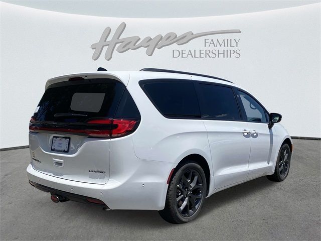 2024 Chrysler Pacifica Limited